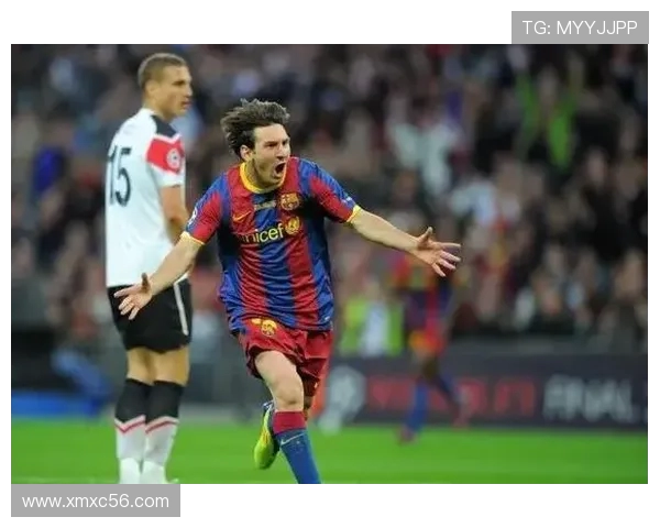 曼联与巴萨精彩对决全场录像回放及精彩瞬间解析 曼联与巴萨精彩对决全场录像回放及精彩瞬间解析